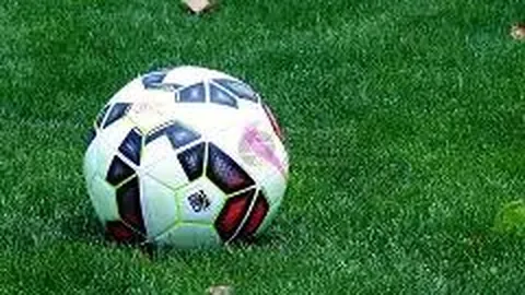 杨采钰豪门梦生变？男友爷爷反对婚事，传有条件妥协？