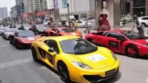 “榕城上演光电创新盛宴：10强博士团队巅峰对决”